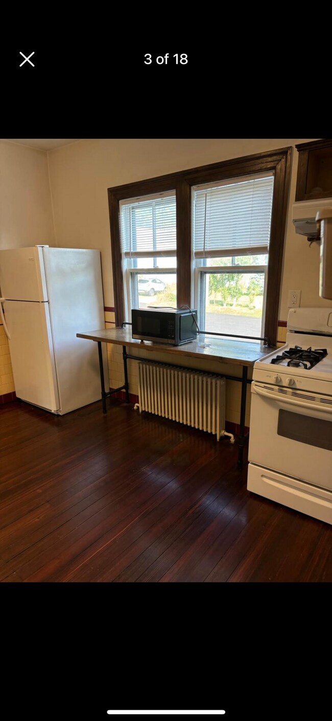 Photo - 353 Tidewater Dr Apartments Unit 1