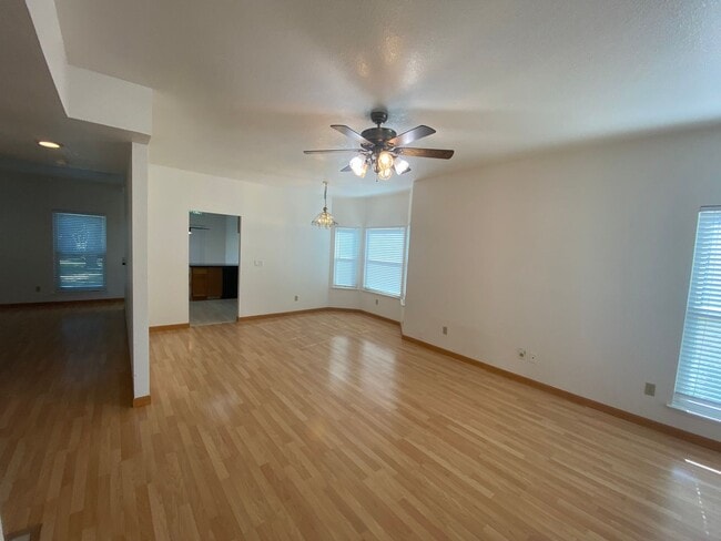 614 Countryside Dr
