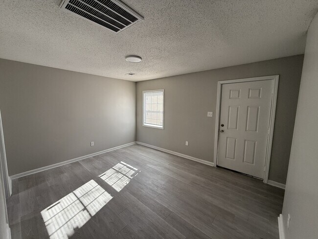 Photo - 1155 N Belvedere Blvd