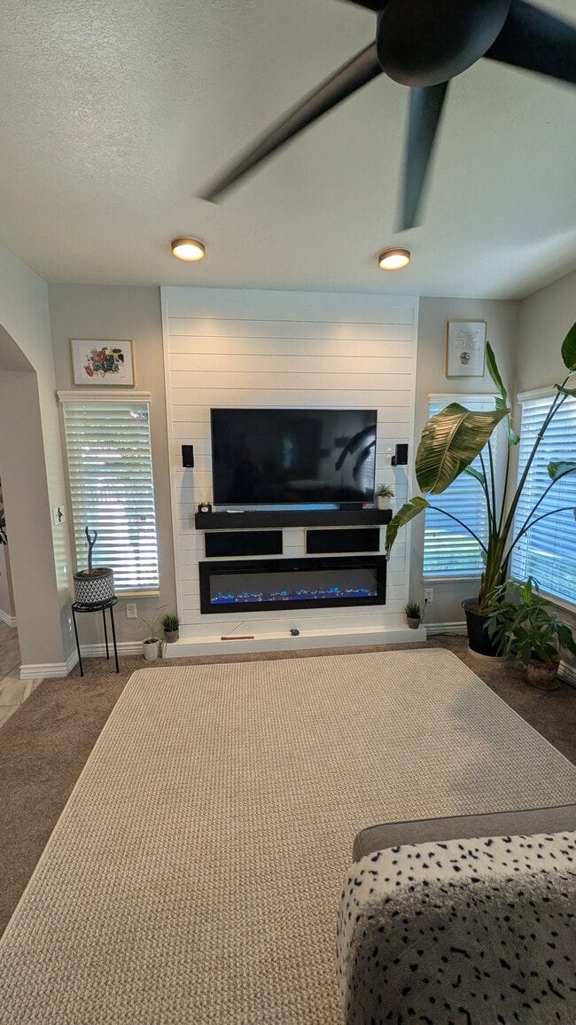 740 S Clearwater Ct