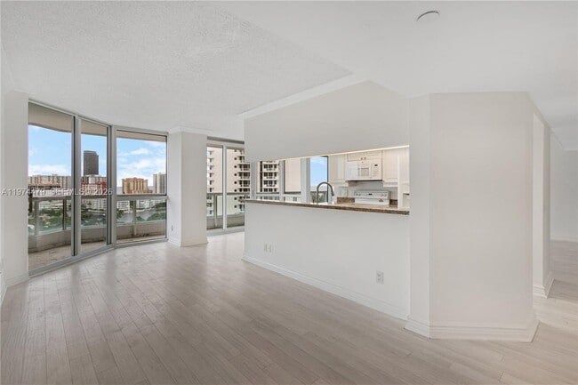 Photo - 21205 NE 37th Ave Unit 1510