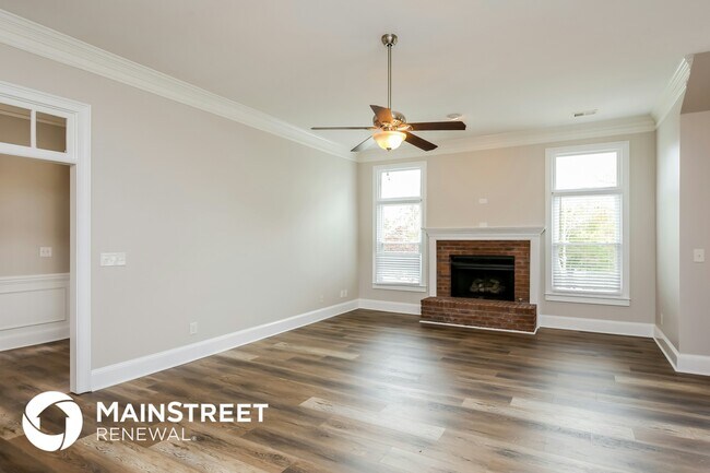 Photo - 1090 Swan Mill Ct