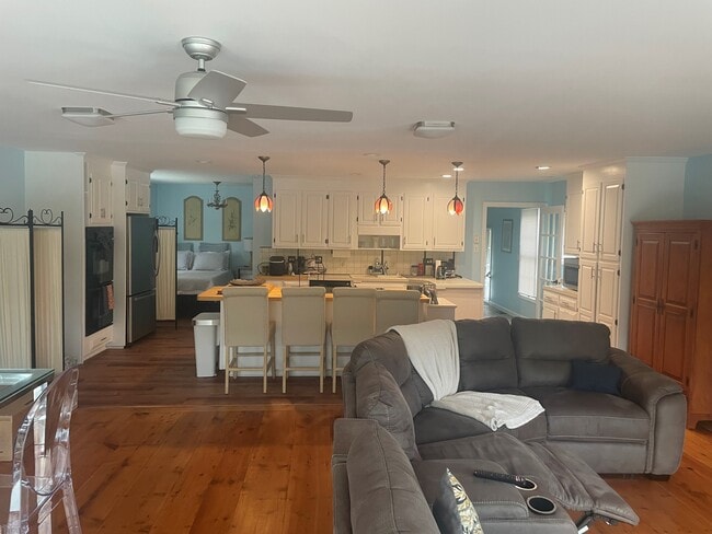 Photo - 129 Lakemere Dr
