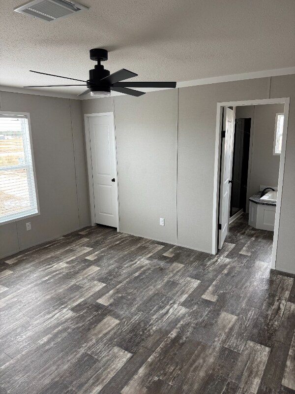 Photo - 324 Patriot Ln