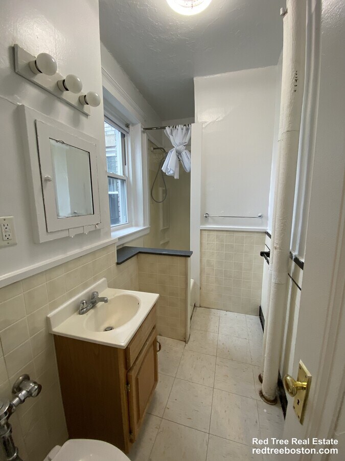 Photo - 1800 Commonwealth Ave Unit 33