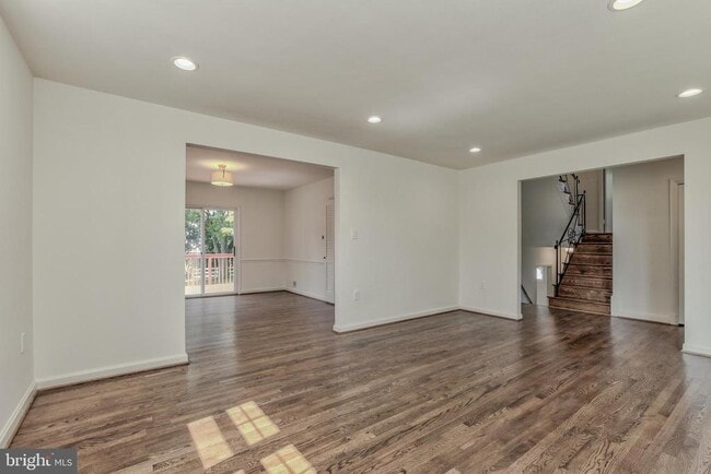 Photo - 9902 Belhaven Rd