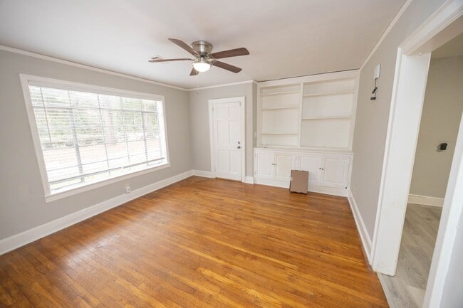 Photo - 2058 Woodley Rd Unit B