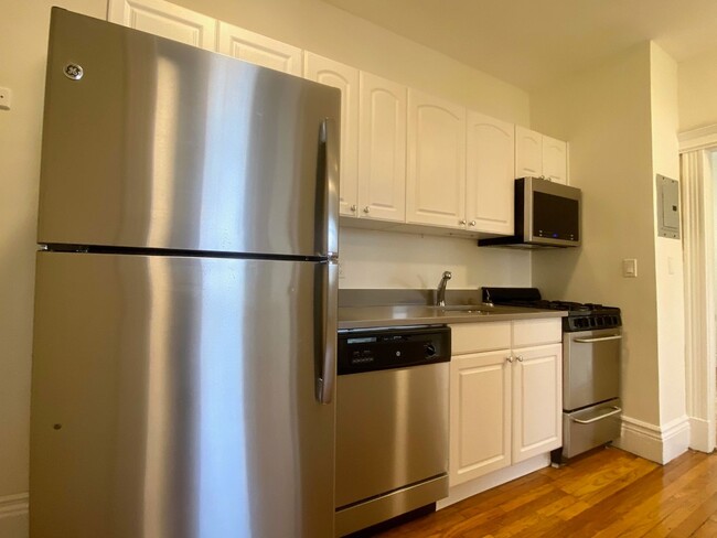 Nicely renovated 2 bed unit with utilities... - Nicely renovated 2 bed unit with utilities... Casa