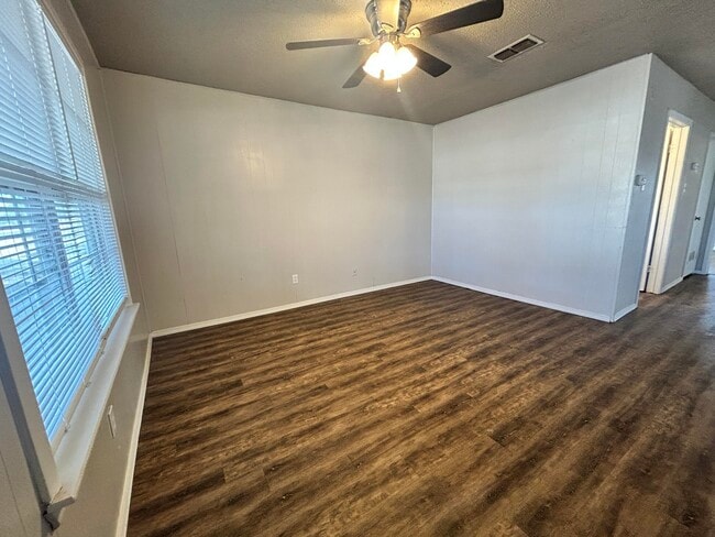 Photo - 2807 Auburn St