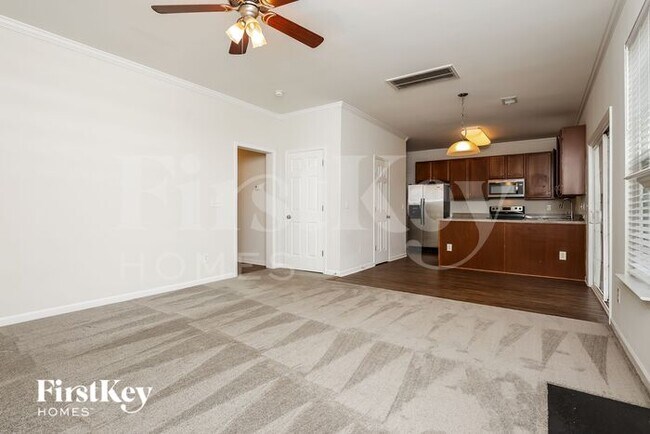 Photo - 3357 Middlesboro Ave