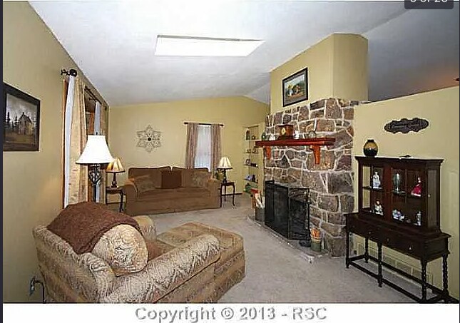 Photo - 3819 Midsummer Ln S