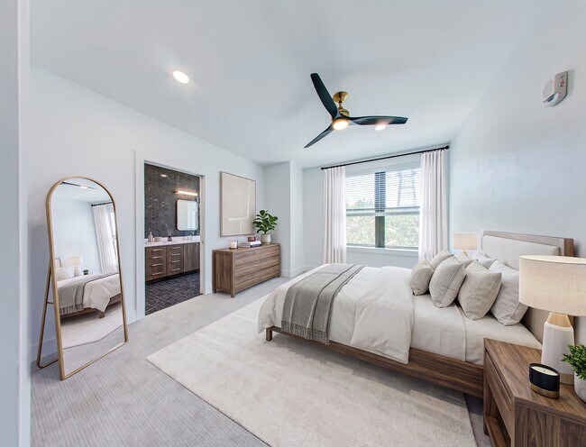 408 W University Ave Unit 302