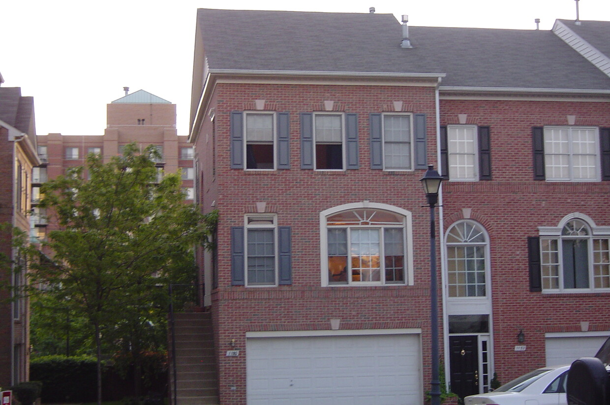 Photo - 1150 N Vernon St (Arlington, VA)