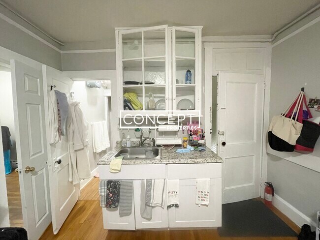 Photo - 161 Endicott St Unit 2R