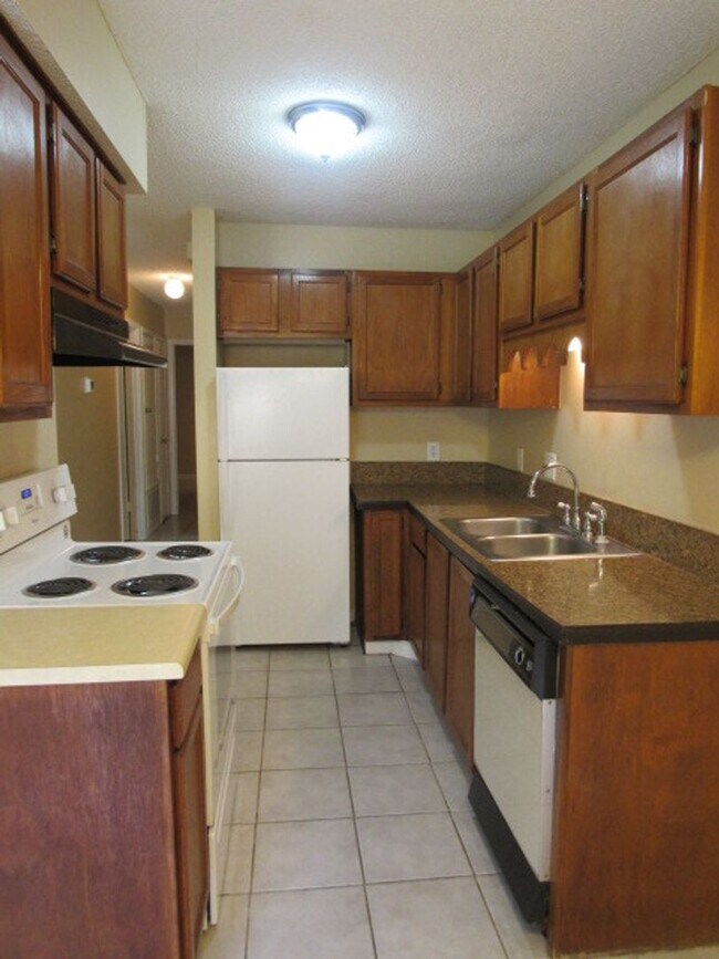 Photo - Convenient to Navy Federal & Pine Forest/Nine Mile Road area!