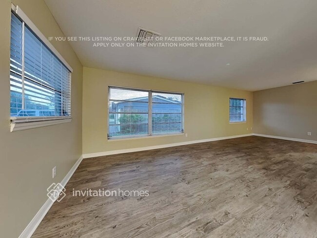 Photo - 404 Edwin St