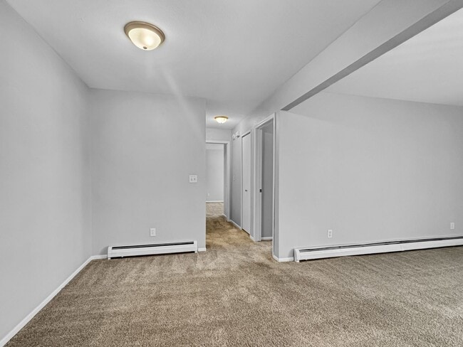 Photo - 1018 Abbey Ct Unit 7