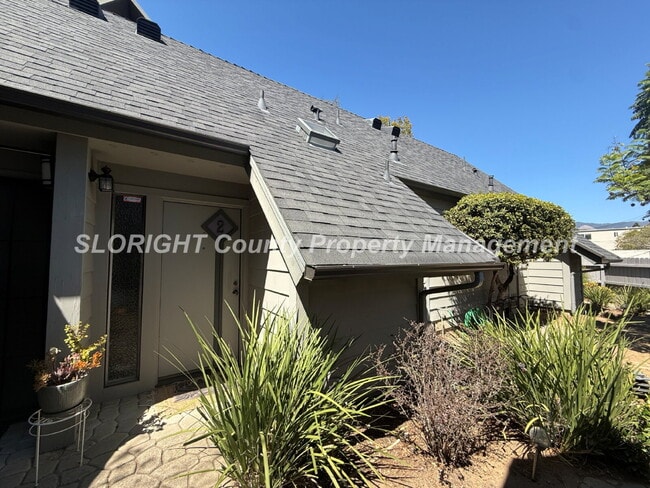 Building Photo - AVAILABLE SEPTEMBER - Charming San Luis Obispo Condo - 1 Bedroom / 1 Bathroom Unit 2