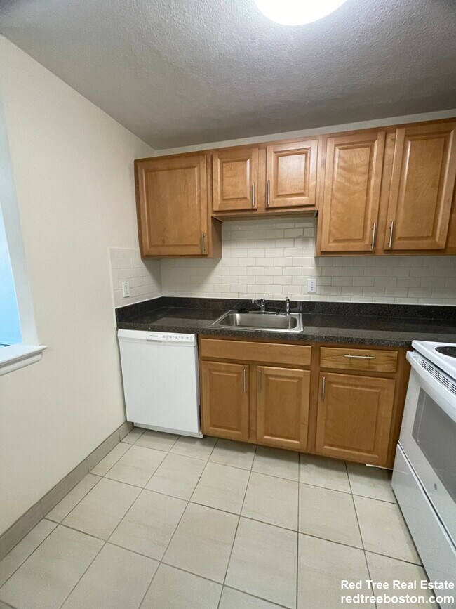 Photo - 245 Main St Unit 56