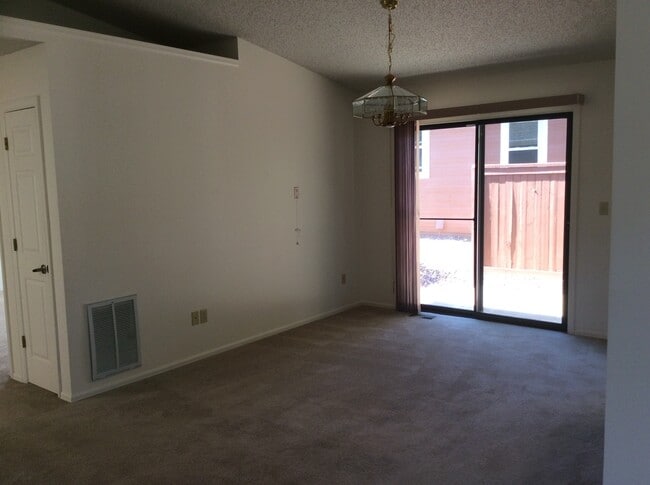 Photo - Beautiful Home in Brookdale Skyline Community!