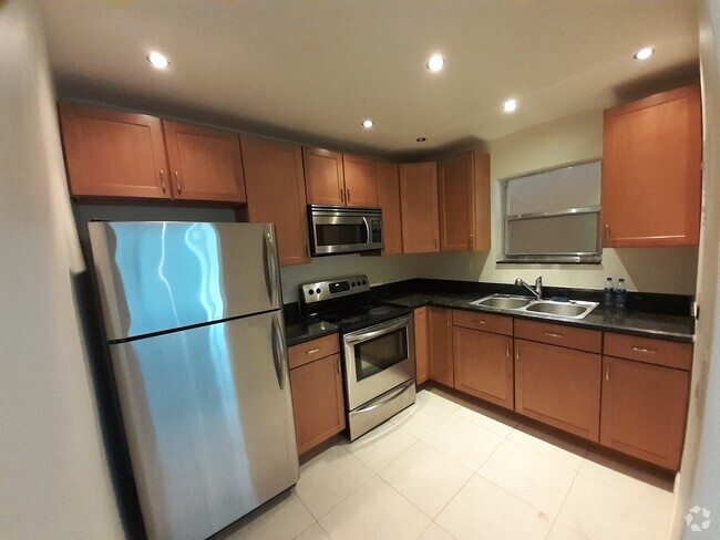 Building Photo - 7400 Miami Lakes Dr Unit 309 Rental