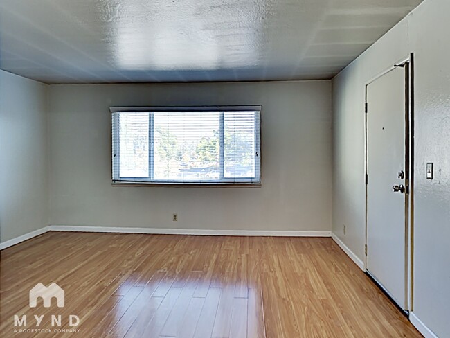 Photo - 2392 Sutter Ave Condo Unit 12