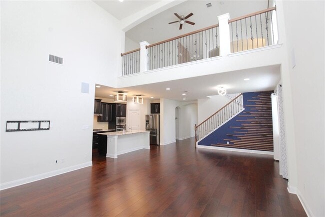 5800 Viejo Dr