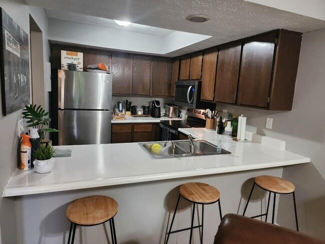 Photo - 562 Woodland Ave Unit 13