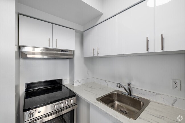 2BR/1BA - 1025 Sherbrooke