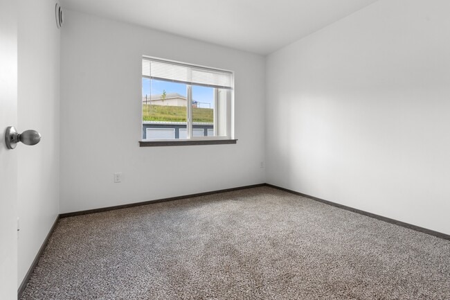 Photo - Split Rock Village Apartments & Townhomes