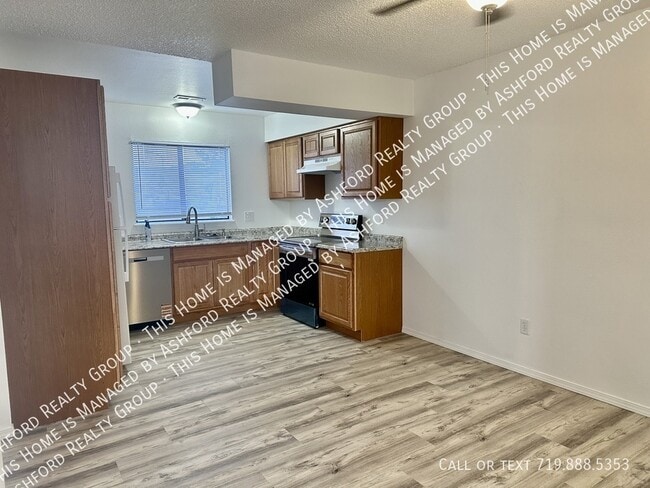 Photo - 1120 Yuma St Unidad D