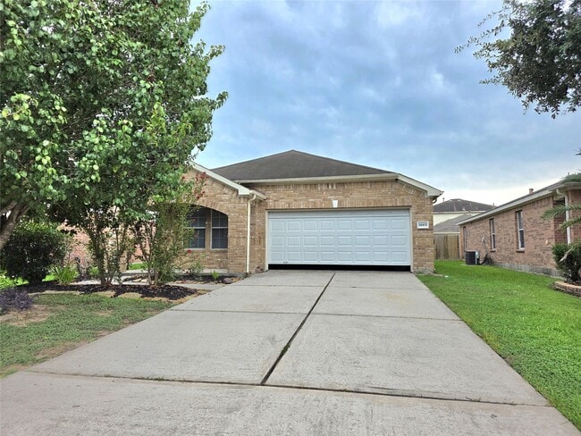 Photo - 14411 Groveleigh Ln Casa