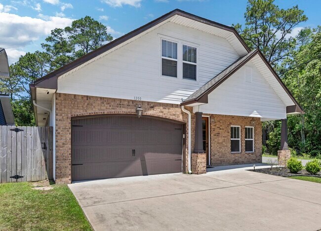 Photo - 1200 French Quarter's Wy