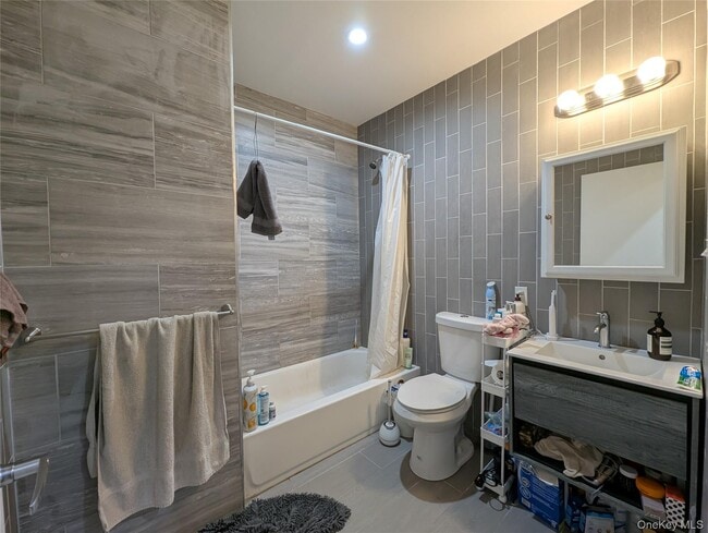 Photo - 36-19 30th St Unidad 2