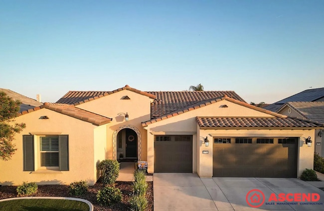 Photo - Luxury 4 Bed / 3 Bath Home in Gated Highgate Community – Resort-Style Living