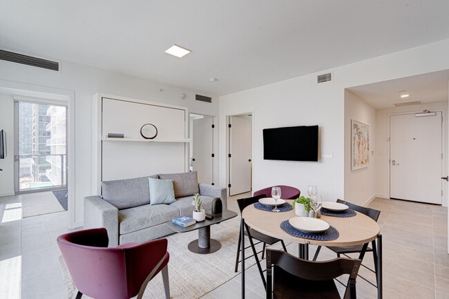 Building Photo - 300 NE 2nd Ave Unit ID1058673P Rental