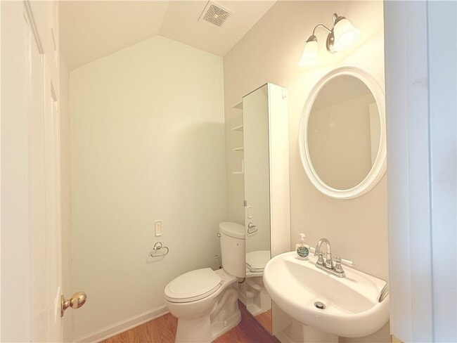 Photo - 1833 Willow Branch Ln
