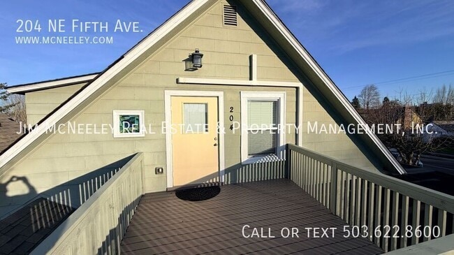 Building Photo - 204 NE Fifth Ave.-