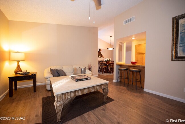 6470 N Tierra De Las Catalinas