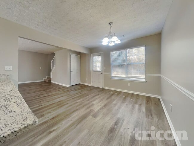 Photo - 1681 Riverchase Cir NE