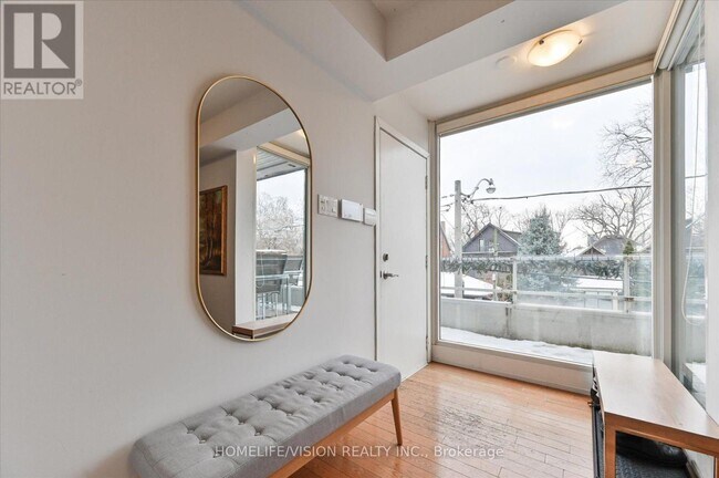 Photo - 400 Summerhill Ave Unit 2nd Flr
