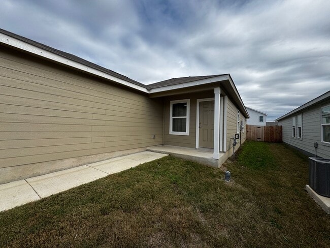 Photo - Modern 2024 New-Build with Open-Concept Living and Private Primary Suite in Waterwheel Subdivision