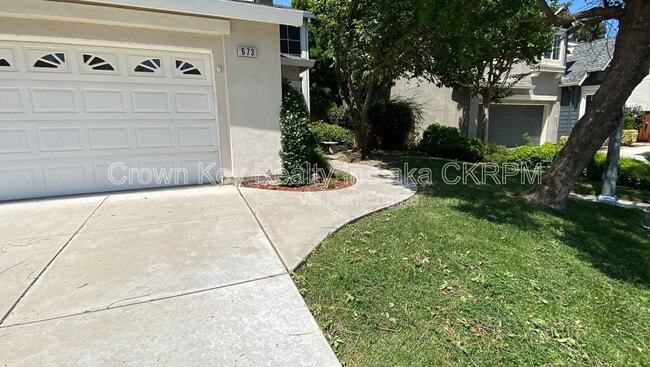 Photo - 673 Nacomis Ct