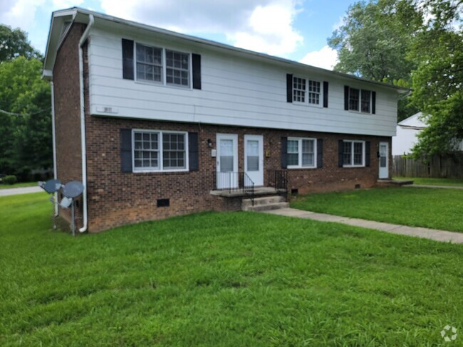 Building Photo - 1511 Andover Ave Unit A Rental
