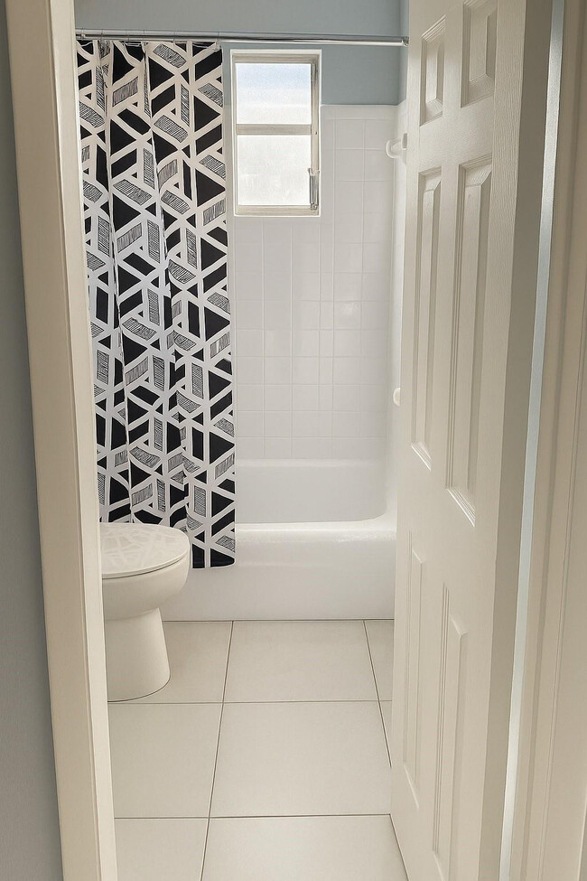 Photo - 7221 Venetian St Unit 1