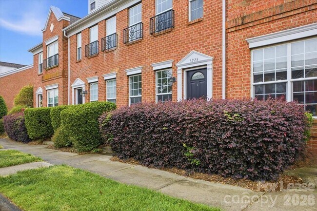 Photo - 6928 Creft Cir