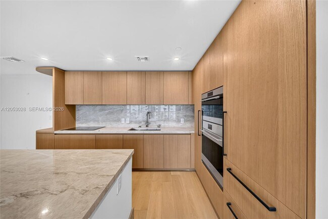 1176 97th St Unit 501