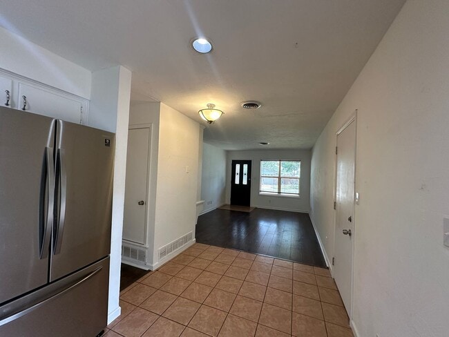 Photo - 330 E Wilson Ave