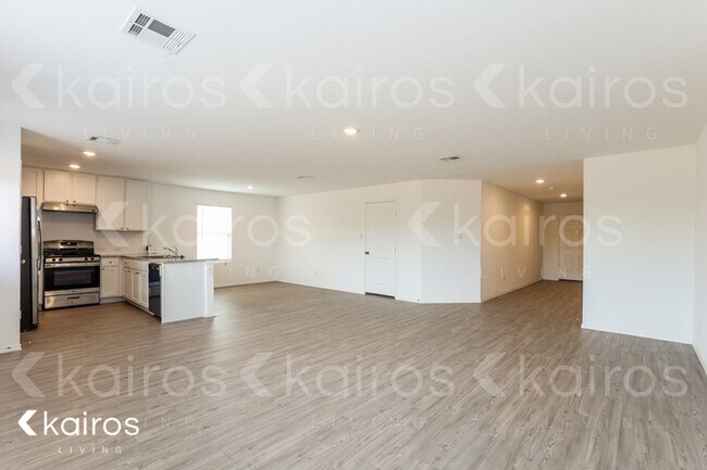 Photo - 13831 Weir Pl