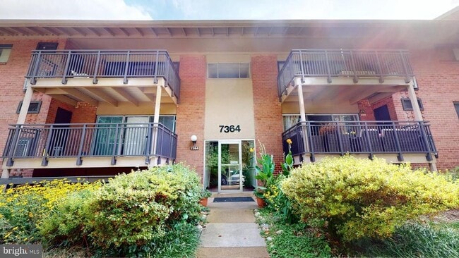 Photo - 203 Lee Hwy Apartment Unit 203